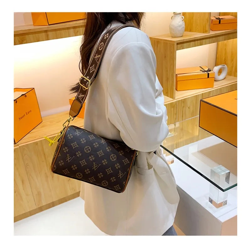 22*15*11cm Luxury Women Clutch Bags Designer Crossbody Shoulder Purses Handbag Women Clutch Travel Tote Bag