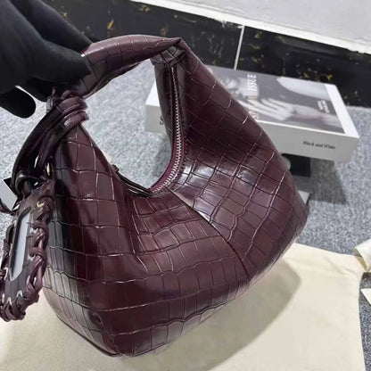 2026 New Y2K French Fashion Design Black Crescent Bag Female Saddle Bag with Cosmetic Mirror for Woman Shoulder Bags Purse