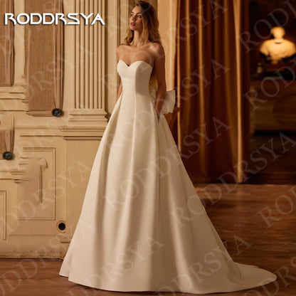 RODDRSYA Classic Wedding Dresses Satin Bridal Gowns Strapless Woman Sweetheart Neck A Line Bride Dress with Pockets Customized