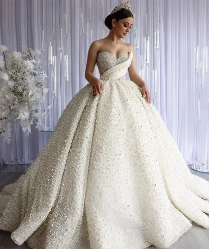 2026 Dubai Luxury Pearls Beading Sweetheart Ball Gown Wedding Dresses Princess Sleeveless Bride Gowns Vestido De Noiva Custom