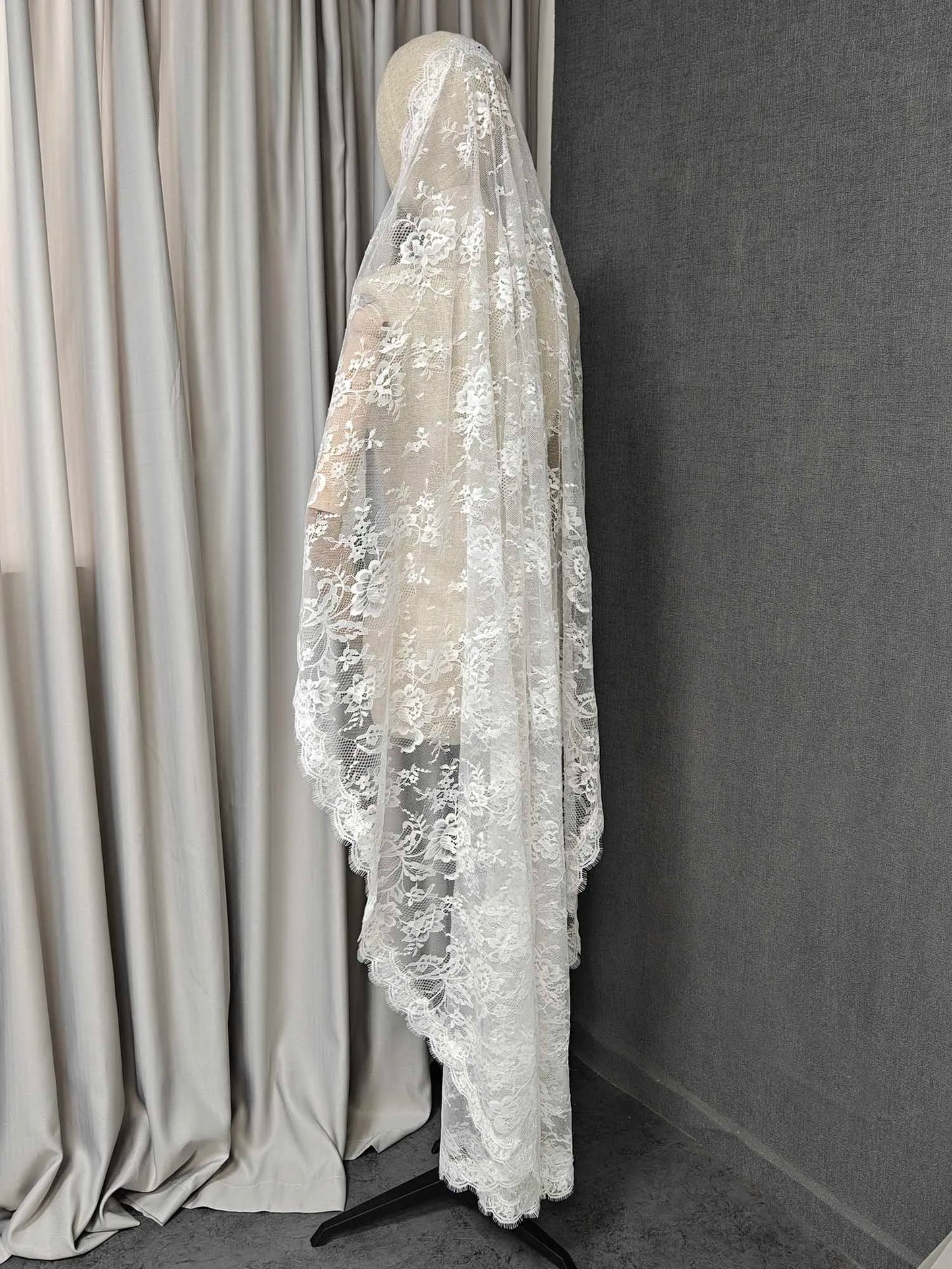 Customized Eyelash Lace Mantilla Veil, 1m/1.5m/2m/2.5m/3m Wedding Veil with Hidden Comb, Elegant One Layer Ivory Bridal Veil