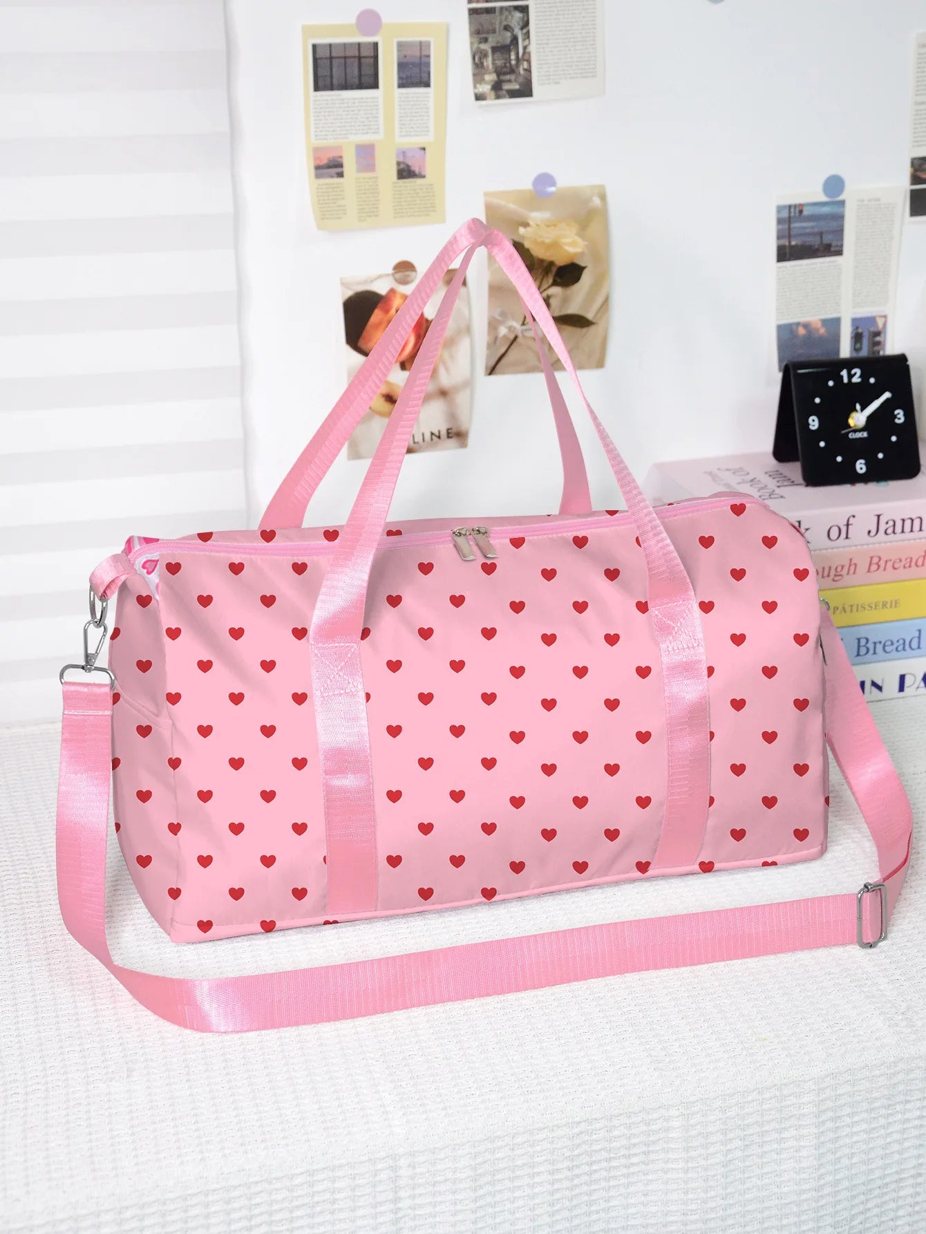 Popular Youthful Trendy Pink Love 3D Print Barrel Shape Crossbody Outdoor Sports Bags Gym Yoga Bag Large Capacity Travel Bags