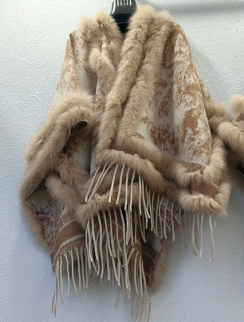 2025 Women Real Fox Fur Shawl High Quality Fashion High Quality Hot sale Female Wool Wrap