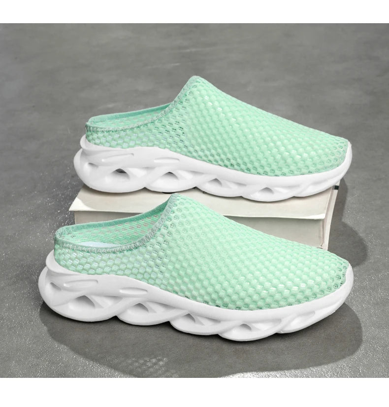 Men Slippers Summer Breathable Home Indoor Slippers Men Flats Thick Bottom Lightweight Slides Fashion Outdoor Walking Shoes