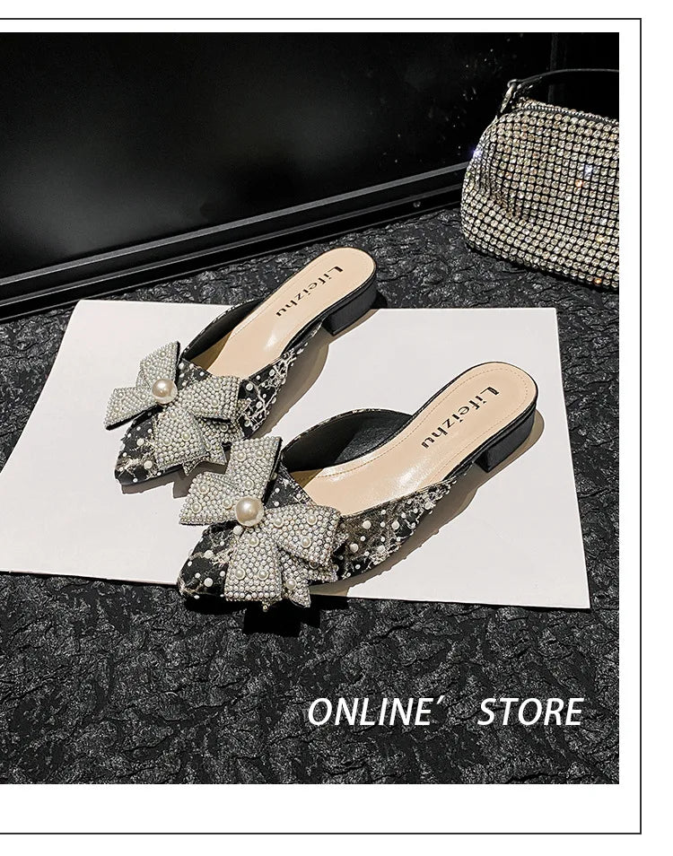 Summer New Shoes for Women Luxury Slipper Outdoor Pointed Toe Pearl Casual Sandals Girl Four Leaf Clover Flat Mules Slides