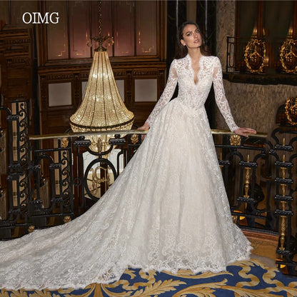 OIMG Luxurious Lace V Neck A Line Wedding Dress Long Sleeves Church Bride Dresses Floor Length Long Tail Wedding Gown Customized