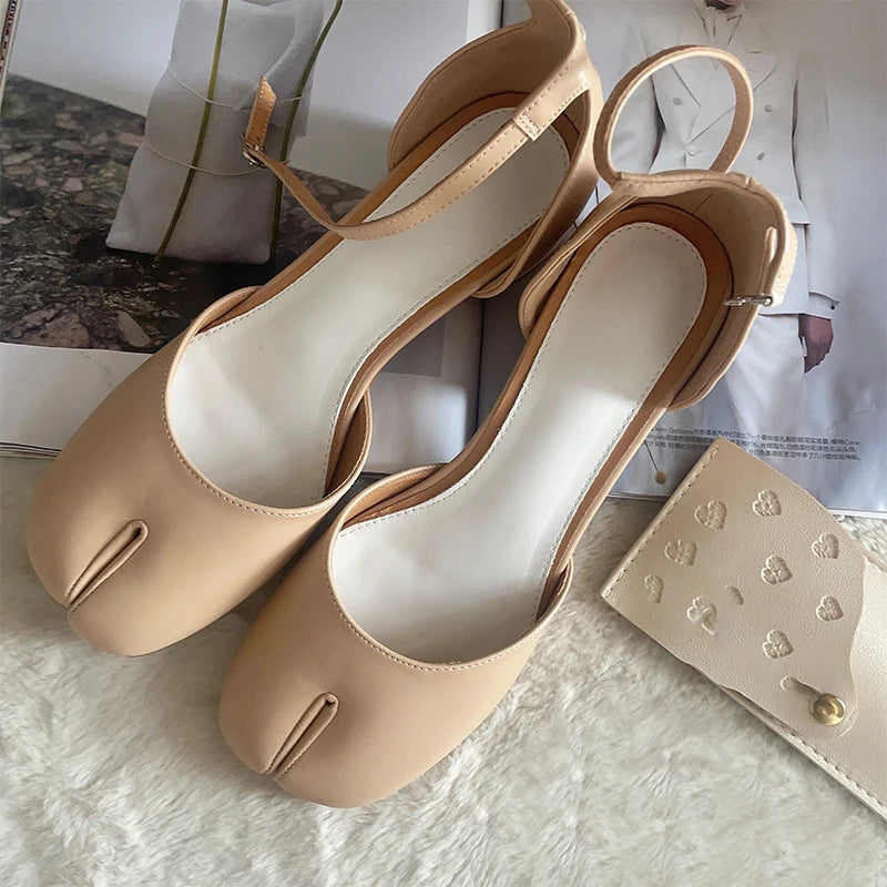 Luxury Design Fashion Split Toe Shoes 2025 High Quality Red Women Tabi Pumps Genuine Leather Low Heels High Heels