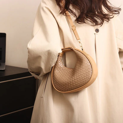 Fashion Black Half Moon Bag Luxury Pu Leather Ladies Purses and Handbags Crossbody Women Shoulder Bags