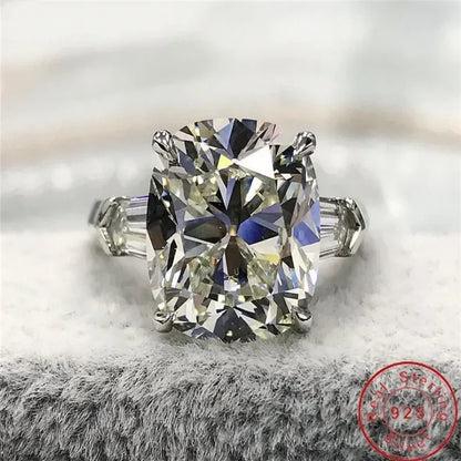 Luxury Oval 8ct Lab Diamond Ring 925 sterling silver Jewelry Engagement Wedding band Rings for Women Men Party accessory