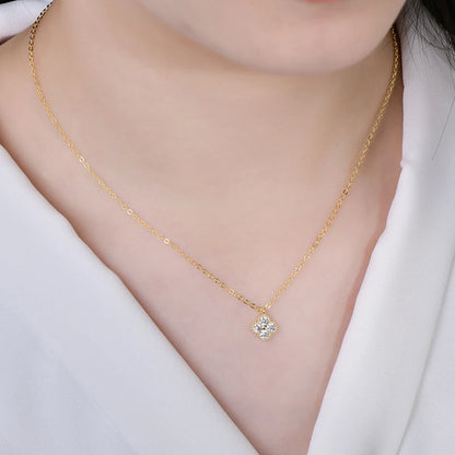 Rrjzz Lucky Clover D-Color Round Moissanite Necklace for Women Four-Leaf Flower Lab Imitation Diamond Pendant Necklace Jewelry