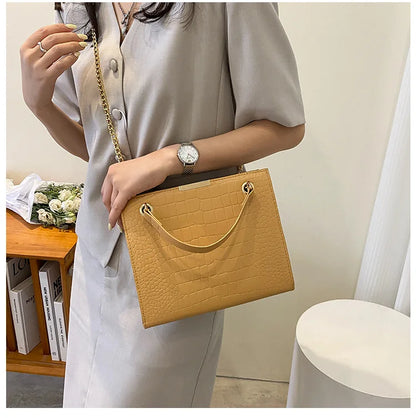 2026 Fashion Luxury Female Crossbody Bags for Women Designer Shoulder Bag Chain Solid Color Messenger Bag Handbags