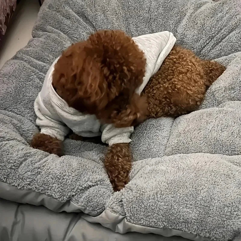 Large Size Ultra Soft Polyester Pet Bed for Dogs and Cats Sofa Cushion Pet Mat for Home