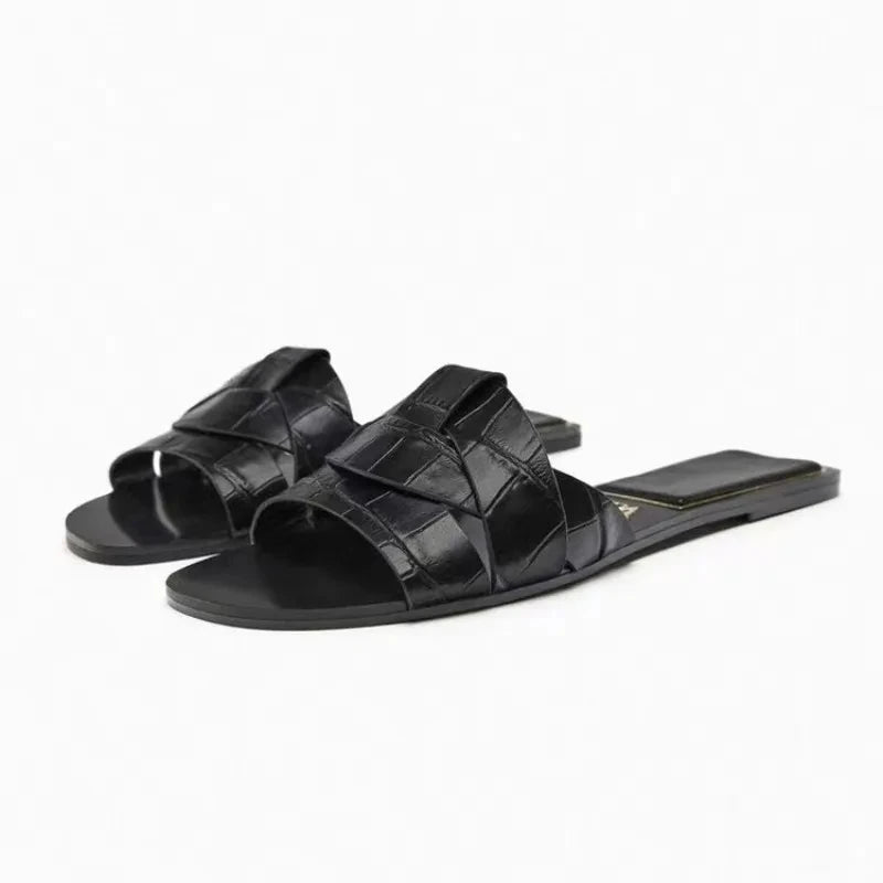 Designer Woman Flat Slippers 2026 New Woven with Comfortable Women's Shoes Casual Bottom Slippers Summer Women Sandals