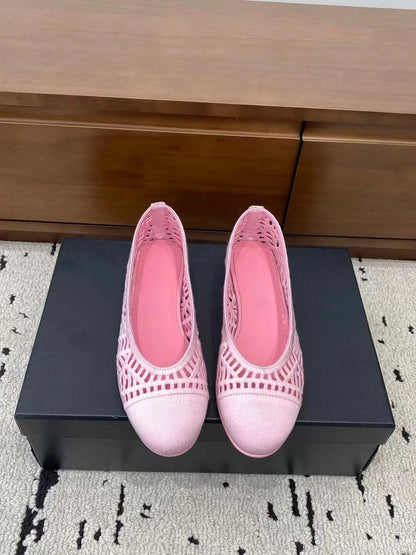 Luxury Brand Casual Flats Women's Fashion Slip-on Casual Shoes Hand-woven Versatile Flats Retro Casual Shoes Woven Cutout Design