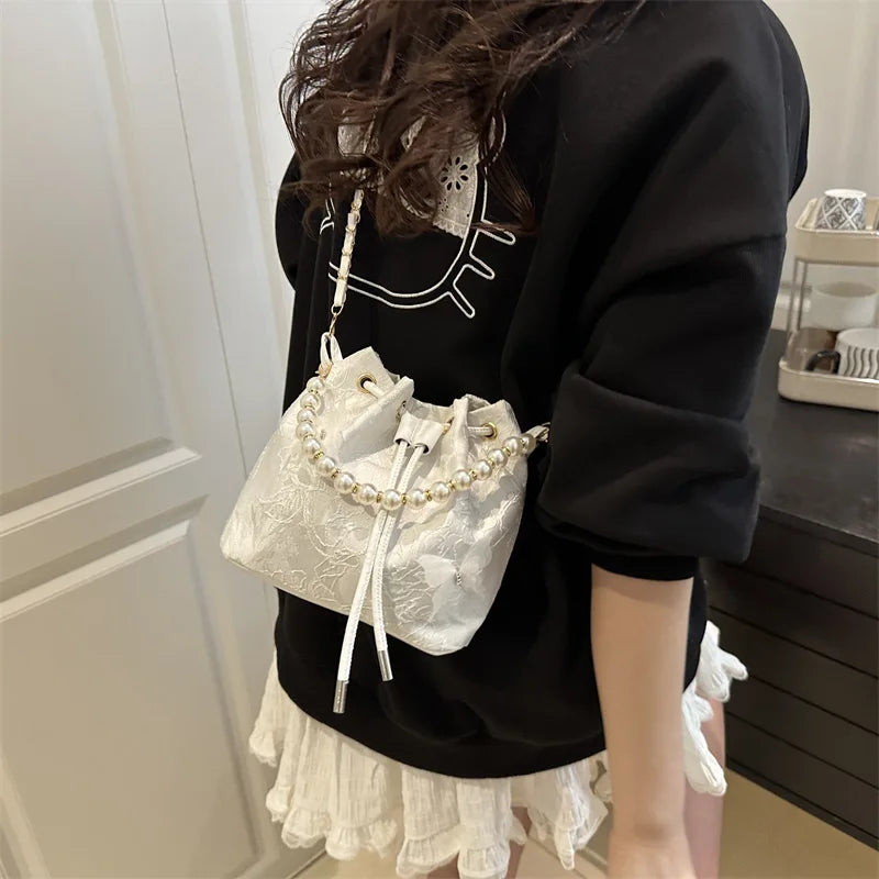 Sweet Butterfly Women Drawstring Bucket Shoulder Bags Versatile Ladies Crossbody Bag Clutch Fashion Girls Pearl Chain Handbags
