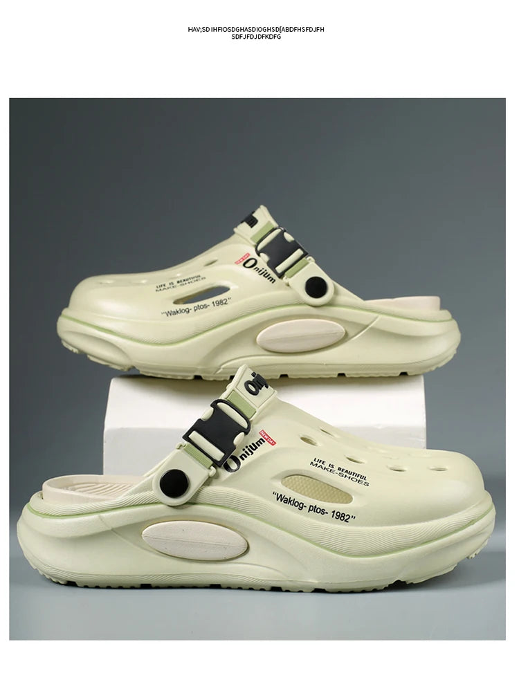 New Classic Summer Clogs Men Slipper Breathable Garden Shoes EVA Outdoor Comforty Beach Slides Home Sandals Antiskid Slippers