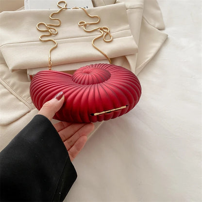 Fashion Lipstick Bag Ladies Gold Conch Dinner Bag High Quality Acrylic Super Mini Crossbody Bag Women Cute Fun Creative Handbag