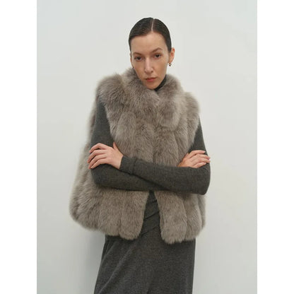 Stylishly stacked, blue fox imported from Finland, back hair, stand-up collar, vertical row fur, vest short Shu Jeju Xuejing