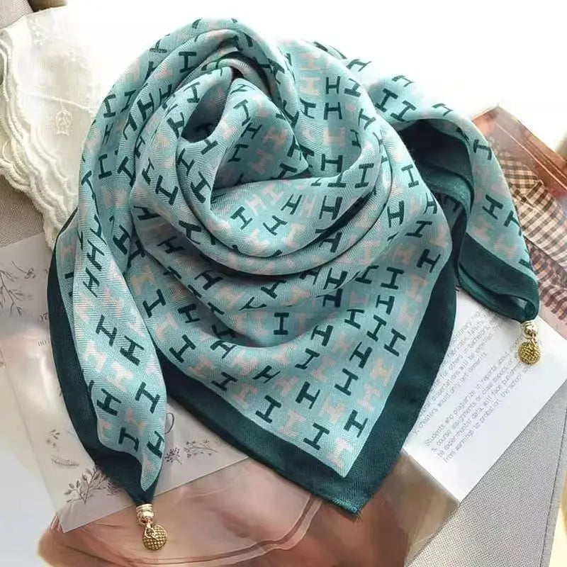 2026 new magnetic buckle silk scarf for women's small square scarf for autumn and winter warmth and cold resistance, fashionabl