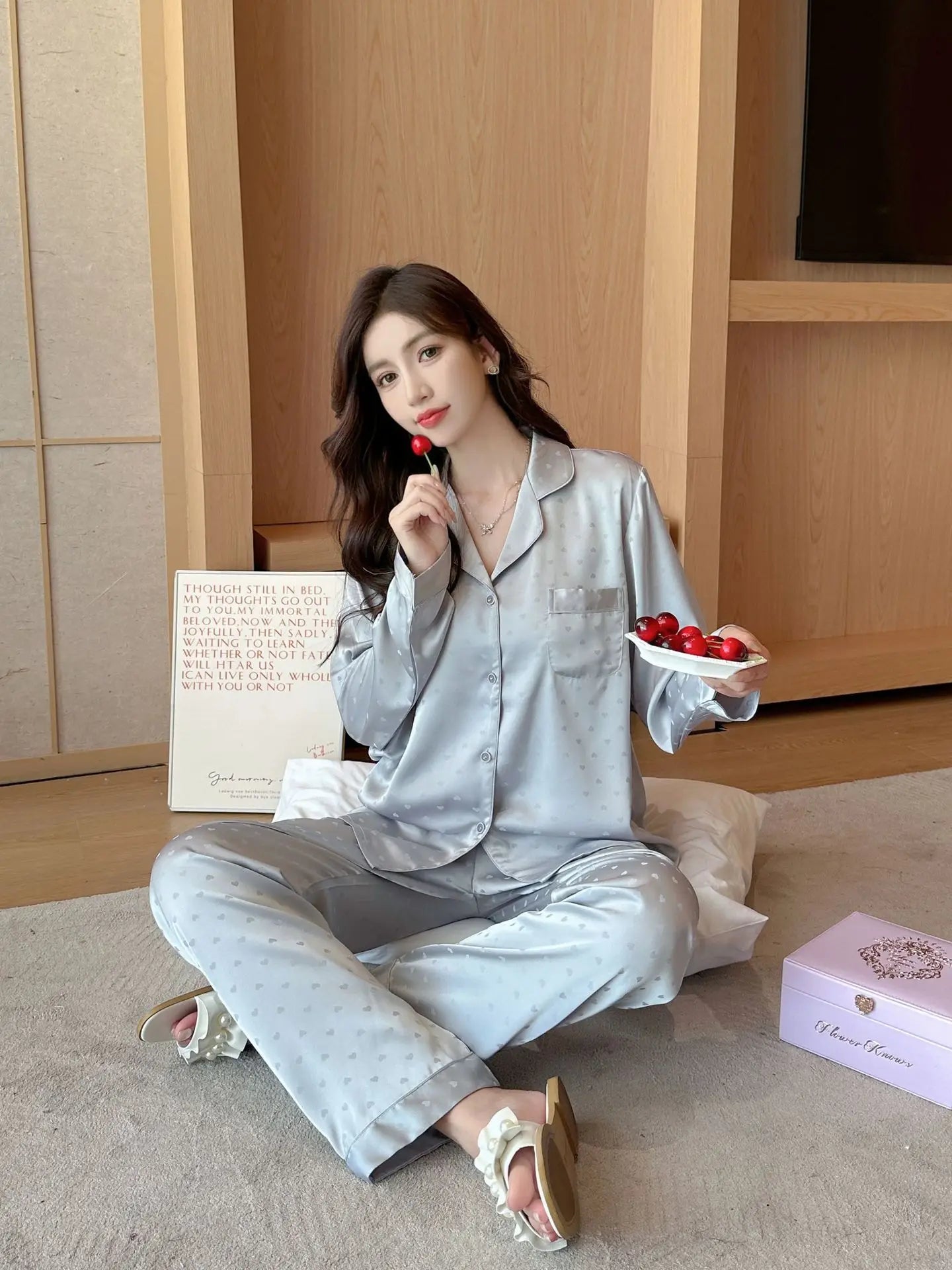 Women's New Arrival Silk-Feel Ice-Silk Lightweight Long-Sleeve Pajama Set Two-Piece Comfortable Homewear Suit