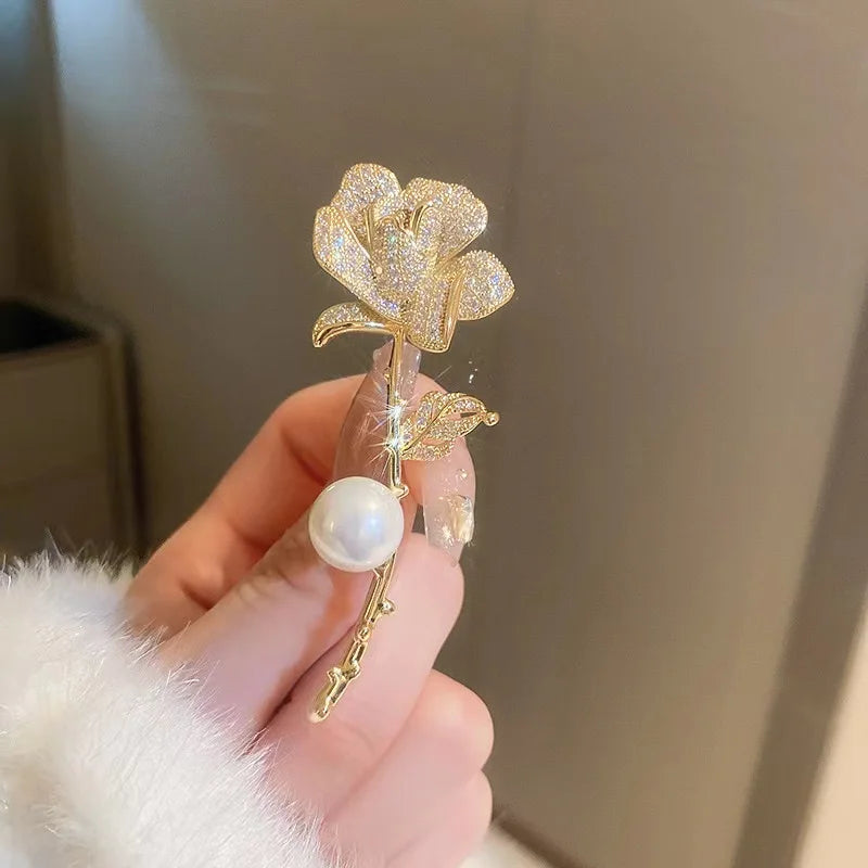Elegant Crystal Bauhinia Brooches for Women Fashion Rhinestone Bouquet  Brooch Wedding Jewelry Clothing Coat Lapel Pins
