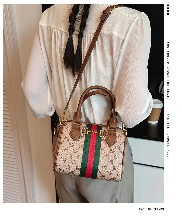 High-end Leather Diaper Bag for Ladies Vintage Fashionable Simple Commuter Backpack Business Mens Womens