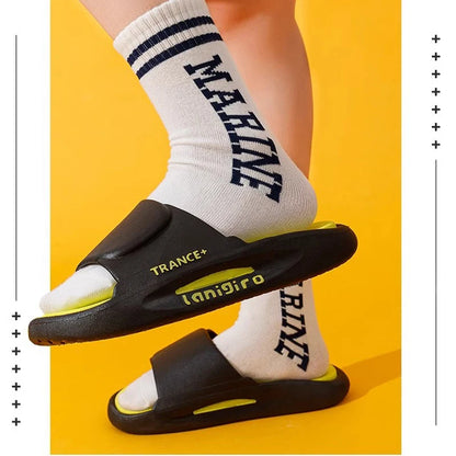 2025 New Men's Summer Slides - Trendy Outdoor/Indoor Slippers Non-Slip & Odor-Resistant Couple Matching Sandals for Home/Beach