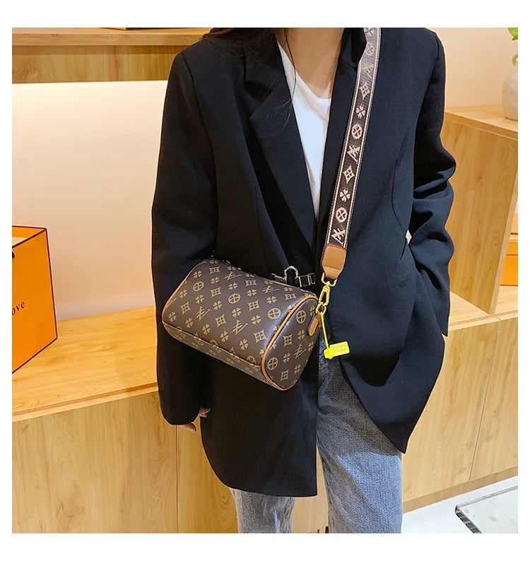 New designer luxury women's handbag multifunctional sloping shoulder handbag portable travel daily handbag