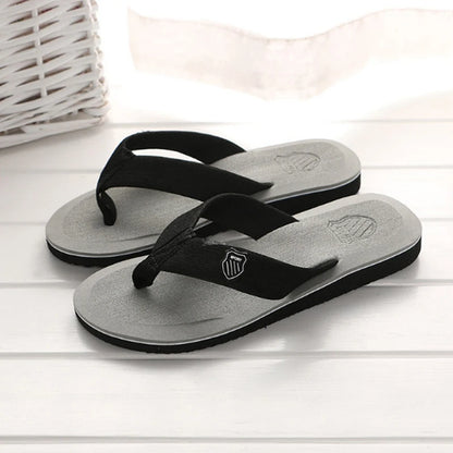 Hot High Quality Men Beach Shoes Summer Casual Flat Slippers Male Indoor Bathroom Anti-Slip Flip Flops Man Flip-Flops Men Sandal