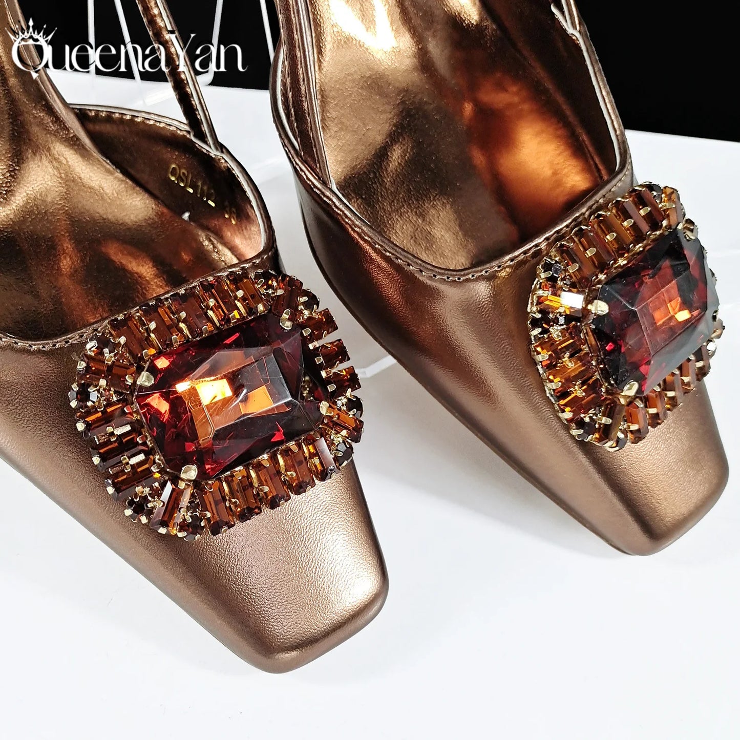 Queena Yan 2025 Nigerian Banquet Shoes and Bag Set Fashion Ladies Matching Shoes and Bag High Heels Wedding Party Coffee Color