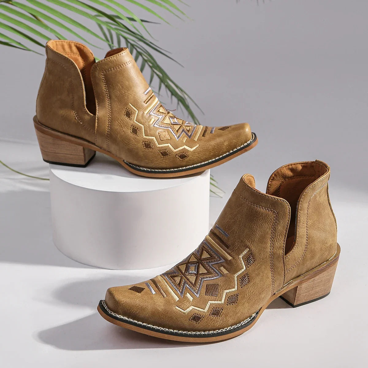 Fashion Retro Women ankle boots low heel square head stitching line embroidery shoes soft short boots party banquet Plus Size 43