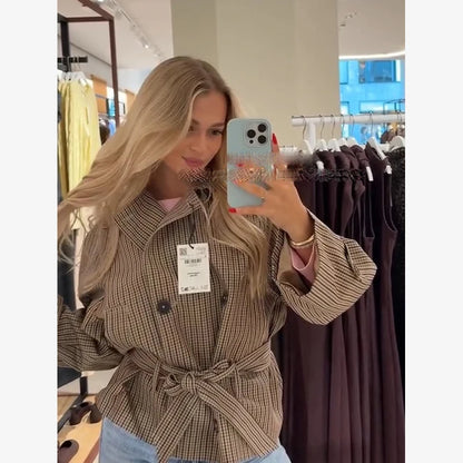 Long Sleeve Plaid Cropped Trench Coat Women Lapel Double Breasted Belted Waist Loose Checkered Short Jacket Lady Autumn Coats