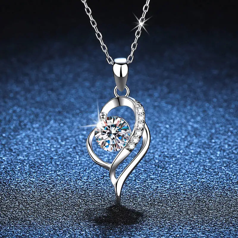 925 Sterling Silver Open Heart Pendant Necklace D VVS1 Round Cut Moissanite Love Charm Necklace For Women
