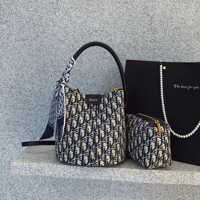 Vintage Light Luxury Bucket Bag Handbag for Women 2026 New Spring High-End Versatile Commuting Shoulder and Crossbody Bag