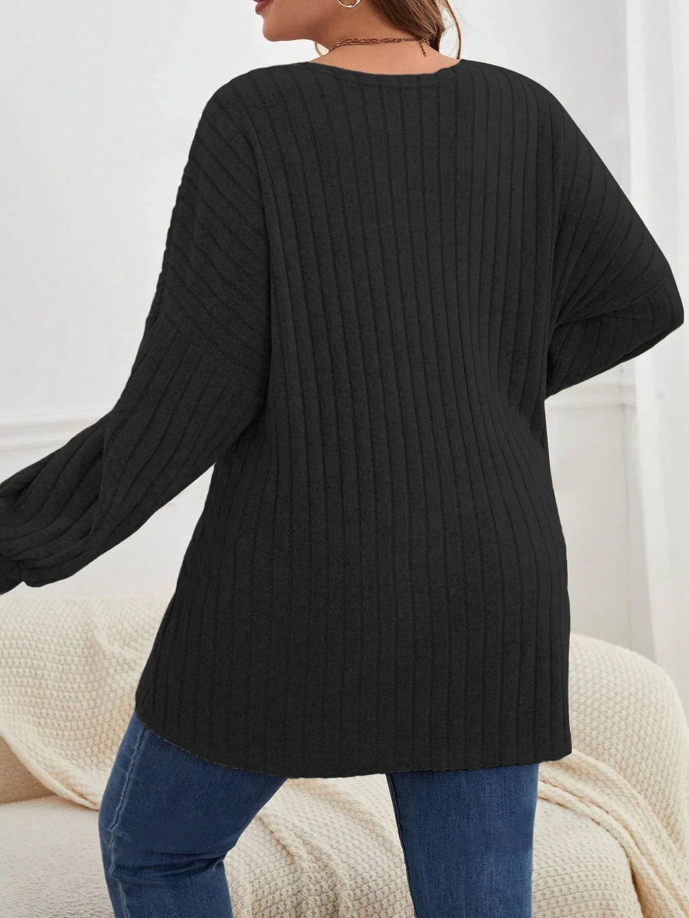 Autumn and Winter  Plus Size Women's 1XL-5XL Solid Color Loose Cardigan Top Women's Long Sleeved Knitted Jacket