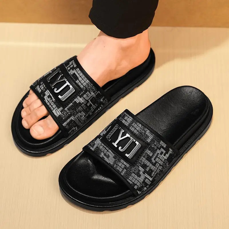 Summer 2026 Large Size Luxury Buckle Trendy Full Face Bread Slippers Retro Casual Beach Slippers Comfortable Roman Style Sandals
