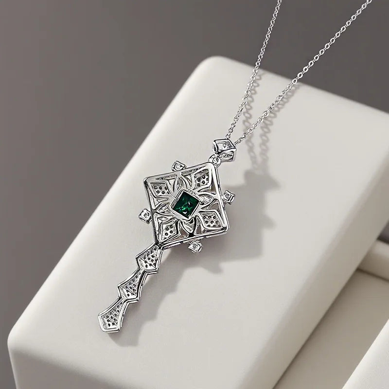 New Luxury 18K Solid Platinum PT950 certifid10*10mm spliced   green necklace women's clavicle chain retro style pendant