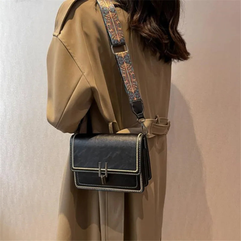 Mini Cross-Body Bags for Women, Adjustable Strap, Small Square Design Purse, Fashion Shoulder Bag, New Designer Mini Leather Bag