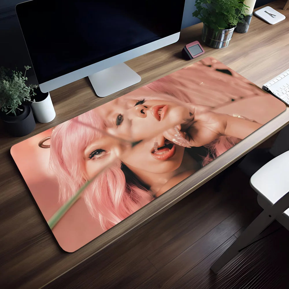 Mouse Pad Singer Melanie Hades Gaming Office Desk M-Martinez Pads Large For Computer Non-slip Lockedge MousePad