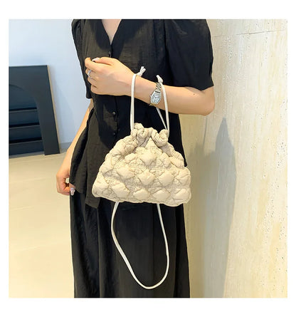 Women Drawstring Shoulder Bags Detachable Strap Quilted Crossbody Bag Solid Color Soft Padding Handbag for Outdoor Travel
