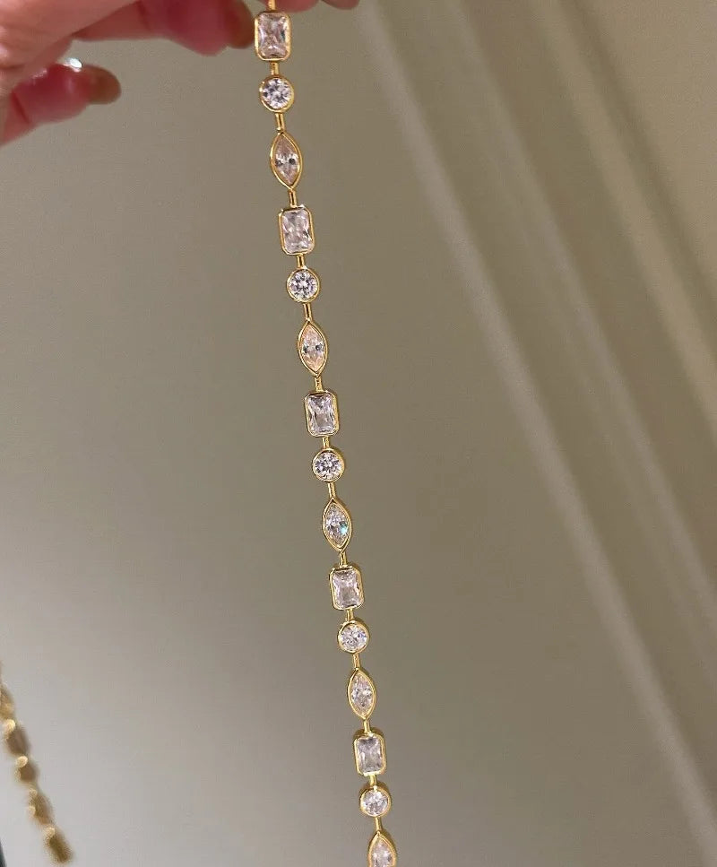 New in Irregular Exquisite Sparkling Diamonds Bracelets for Women Light Luxury Water drop Square Bracelet Party Jewelry Gift