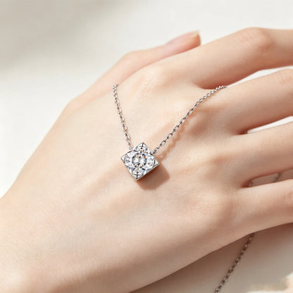 925 Sterling Silver Moissanite Pendant Necklace Spark Fine Jewelry For Women Birthday Present Daily Wear Banquet Simple Elegant Neck Ornament Luxury Cushion‑Cut Four‑Prong Setting Bright Thin Silver Chain Sparkling Gem Fe