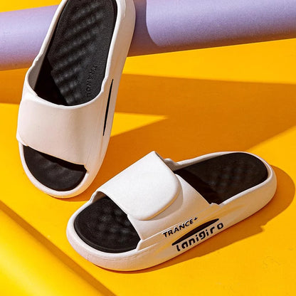2025 New Men's Summer Slides - Trendy Outdoor/Indoor Slippers Non-Slip & Odor-Resistant Couple Matching Sandals for Home/Beach