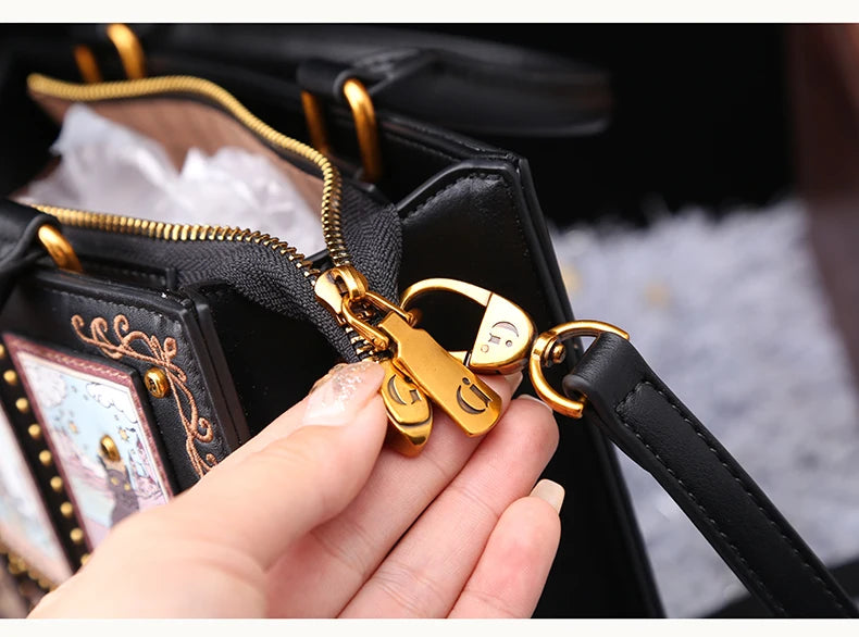 Vintage and Luxury Designer Bag with Delicate Embroidery Cat Printing Women Popular and Fashionable Tote Bag with Large Capacity