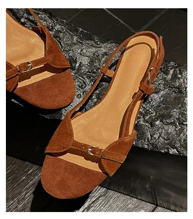 Vintage Line with Flat Sandals Design Sense Open Toe Slippers Casual Holiday Beach Shoes Light Single Shoes  Luxury Sandals
