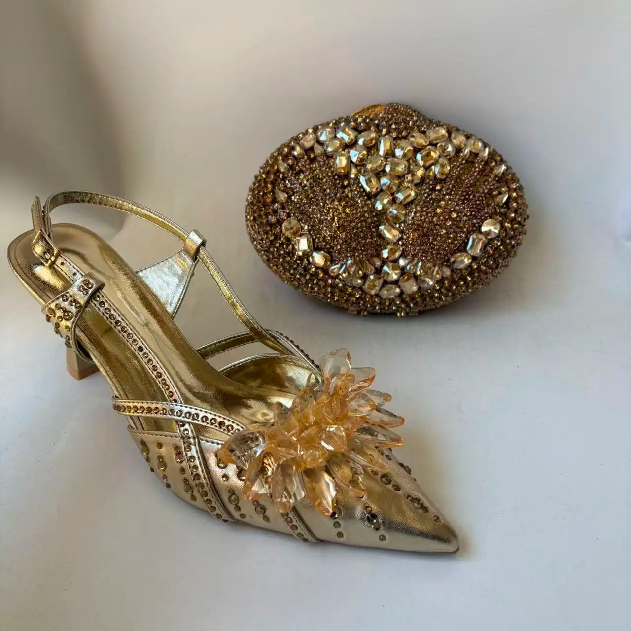 Insightlink Latest Shoes Women Luxury Rhinestone Crystal Pumps 2024 New Fashion Slippers Sandals Party Low Heels Elegant Italian