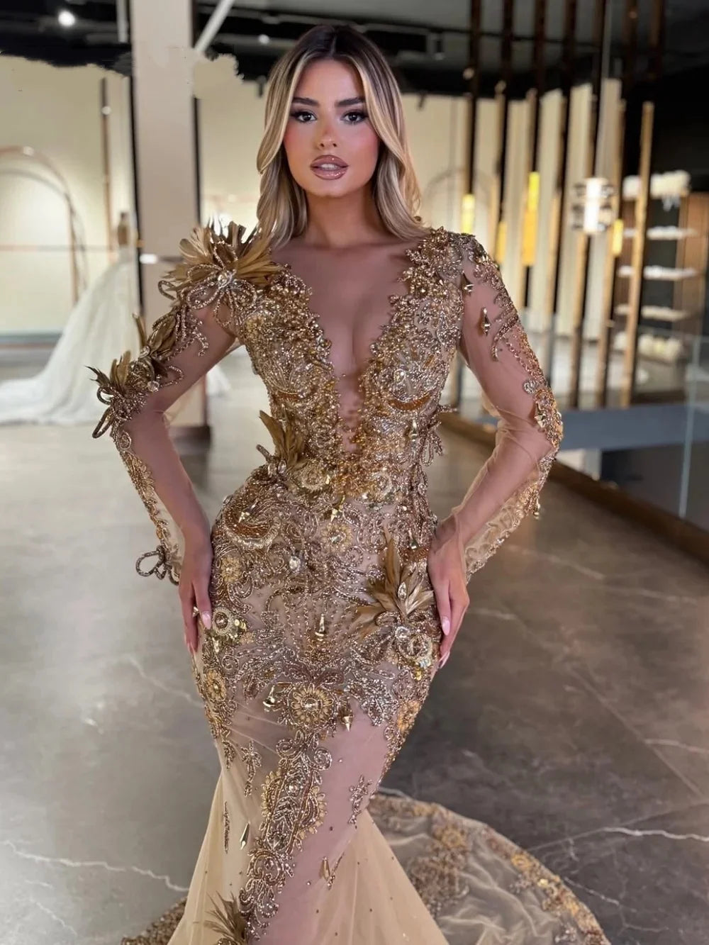 Luxurious Feather Evening Dresses V Neck Crystal Prom Dress Pearls Sequins See Through Mermaid Party Gowns Vestidos De Noche