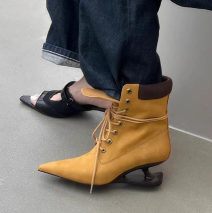 Brown Suede Pointed-Toe Ankle Boots Unique Heel Lace-Up Front Contrast Leather Collar Retro Western Style Lady Pointed-Toe Boots