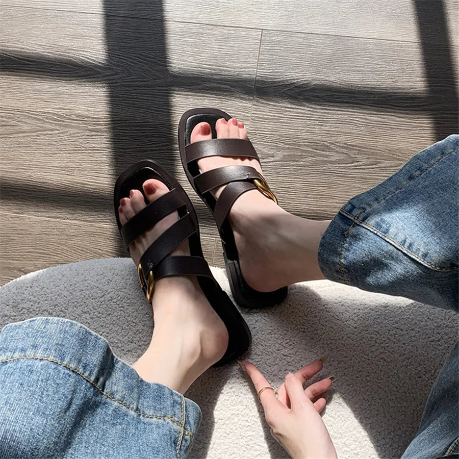 Metal Ring Summer Half Slippers Women Flat Beach Shoes Casual Outside Slides Black Designer Gladiator Sandals Luxury Footwear
