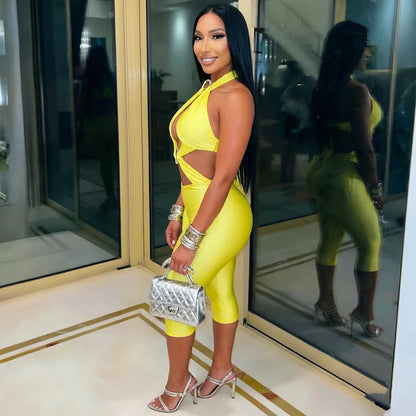 Stylish Lady Halter Jumpsuit Women Metal Ring Cutout Splicing Bodycon Capri Jumpsuit Backless Hollow Out Slim Club Party Romper